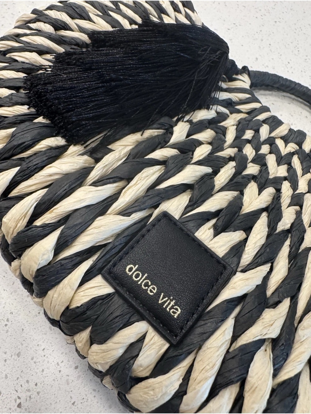 Dolce Vita Black Beige Raffia Woven Crescent Top Handbag/purse with tassel -New - Picture 2 of 4